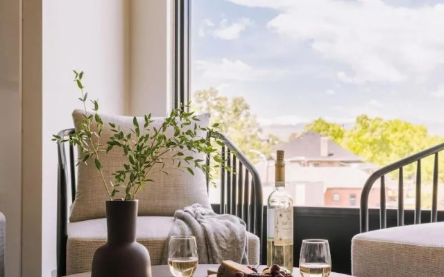 Marriott Bonvoy Sonder Bryant Apartments LoHi