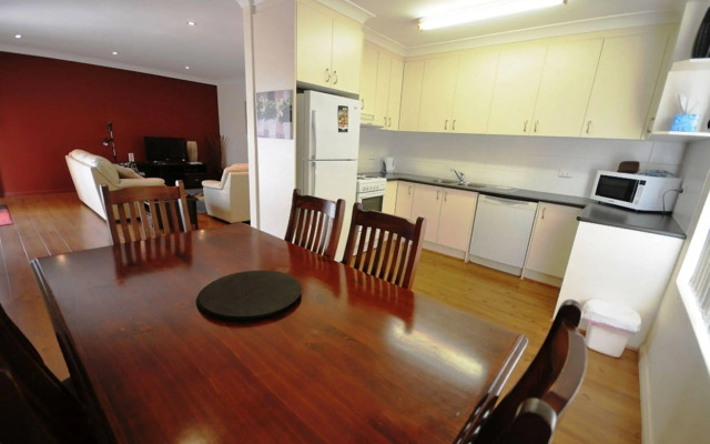 Cole House Apartments