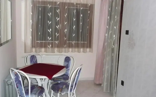 Krisztián Kheops Apartmanok