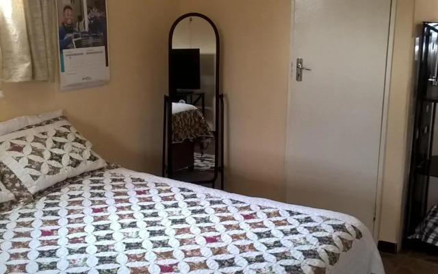 Furnished self-catering bedsitter