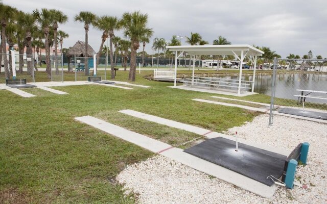 Siesta Bay RV Resort