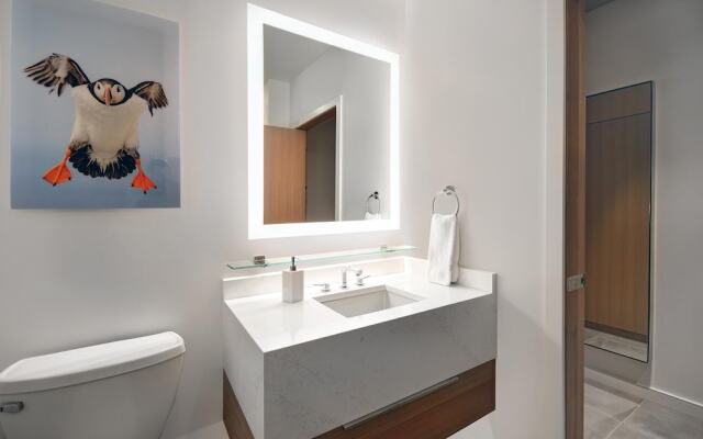 The Docent’s Collection – Thompson Block