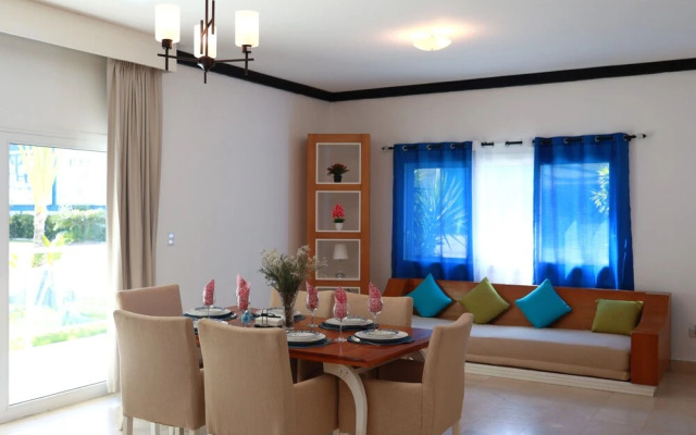 The Greek Resort