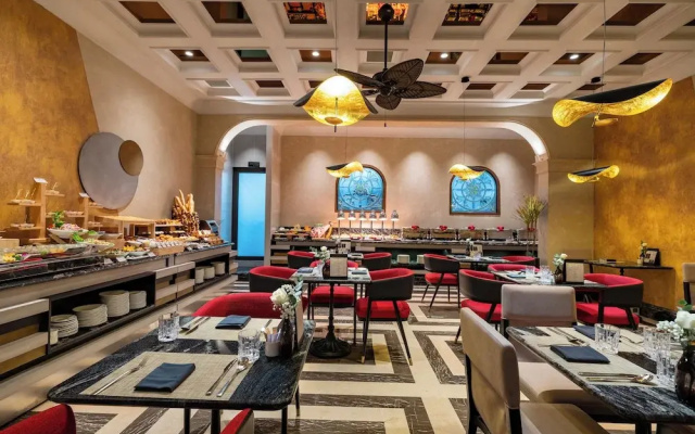 GRAND  du LAC Boutique Saigon