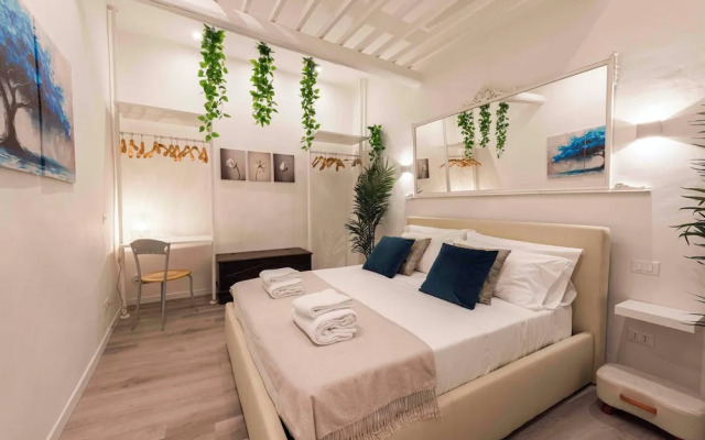 Deluxe Pitti Suites by MMega