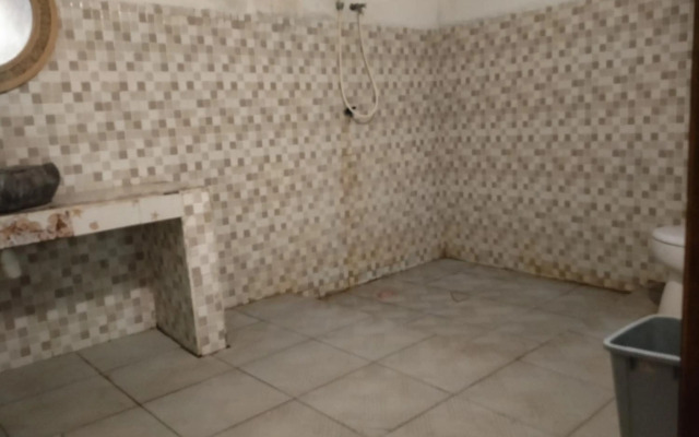 Dua Nina 2 Guesthouse