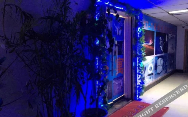Yuquan Capsule Hostel