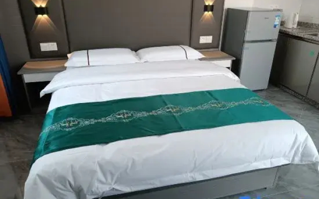 Minghao Elevator Apartment