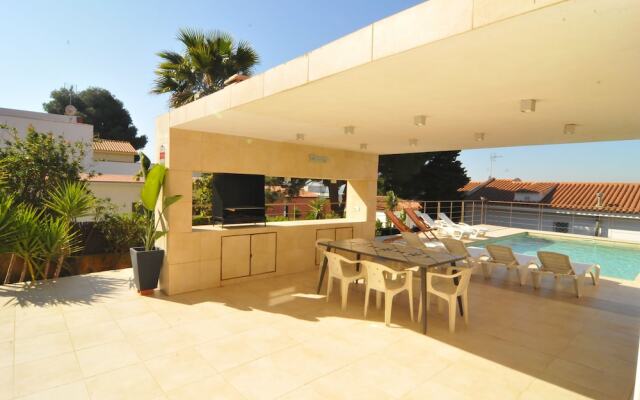 HomeHolidaysRentals Moai - Costa Barcelona