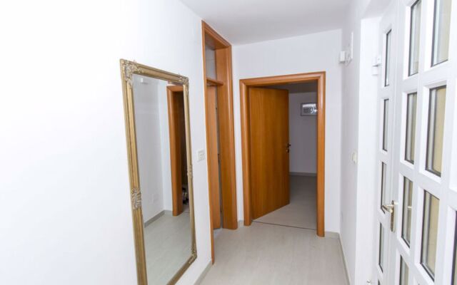 Apartment Mraović Karlobag 33537