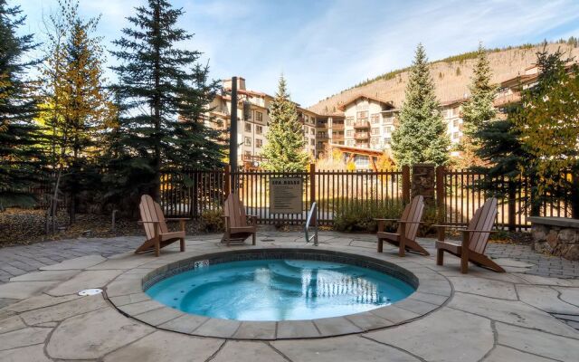 Tucker Mountain at Center Village by Copper Mountain Lodging