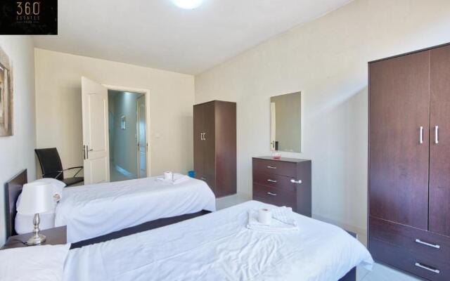 Seafront Sliema - Spacious 3BR opposite beach - AC by 360 Estates