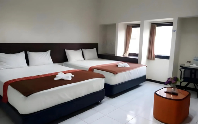 Bantal Guling Pasar Baru Bandung