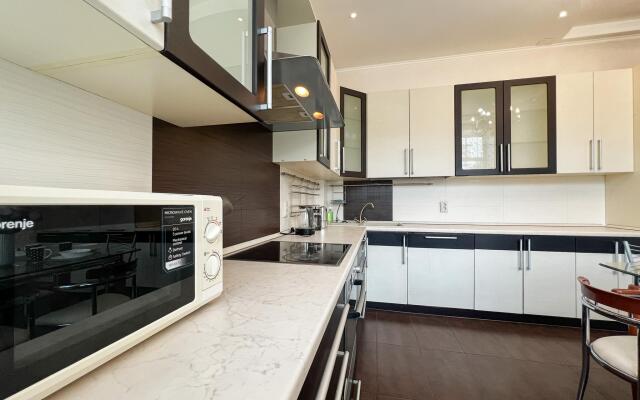 uTrip (юТрип) на улице Лейтенанта Шмидта