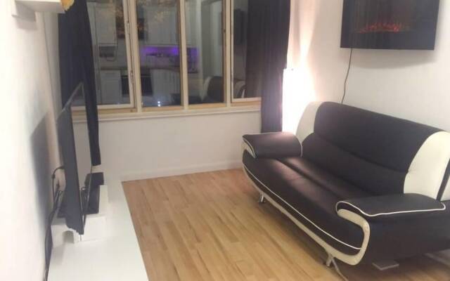 One Bed Apartment Near Heathrow