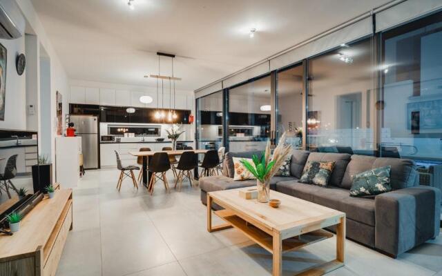 SunnyVillas 4BR New Villa Private Pool in Pernera