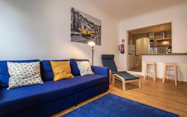 3 bedroom apt near Av. Liberdade