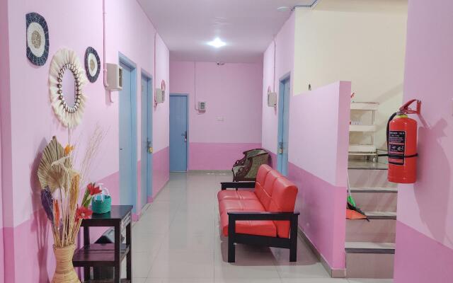 Ayuning Guest House Syariah Semarang RedPartner