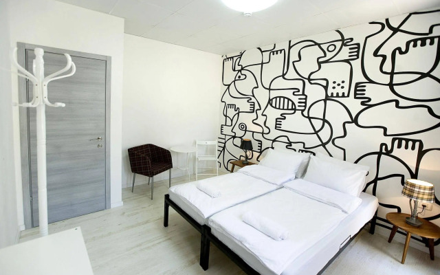 Little Tel-Aviv Hostel