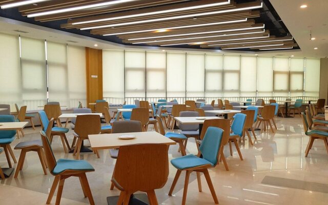 Holiday Inn Express Luoyang Xiyuan