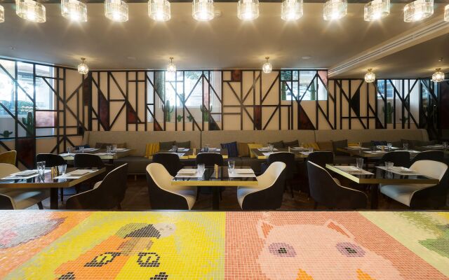 ICON Casona 1900 by Petit Palace