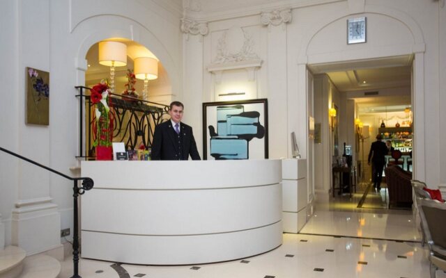 Majestic Hotel - SPA Champs Elysées