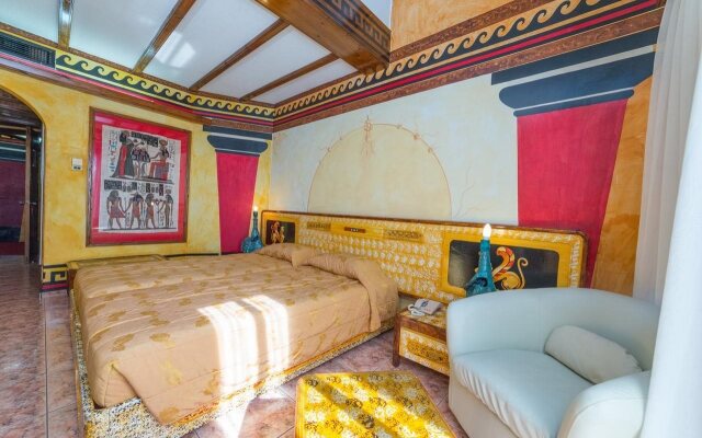 Roman Boutique Hotel