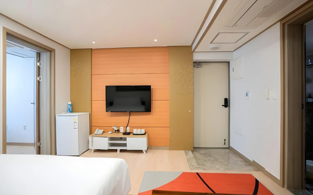 J2 Family Hotel Jeju