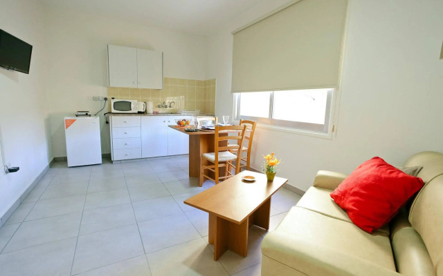 P. Ioannou Flats