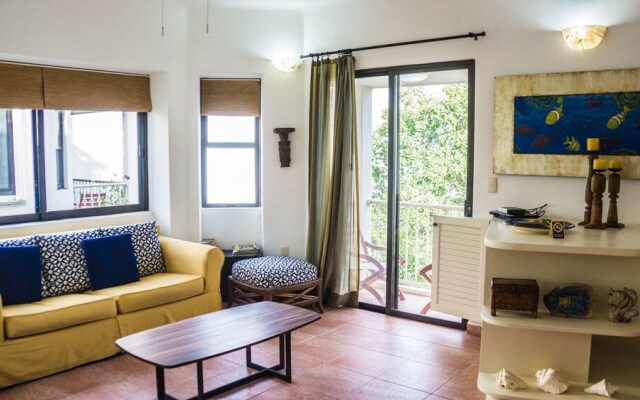 Royal Palms 6 1 Bedroom Condo by RedAwning