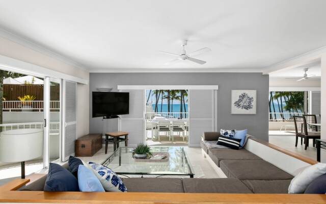 Belle Escapes - Absolute Beachfront Apartment with Private Pool Alamanda Resort "48"