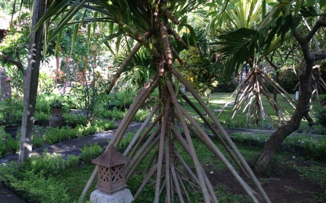 Kirana Homestay - Breeze Bungalow