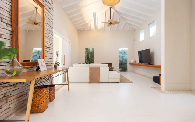 Bz76 casa 3 suítes e piscina privativa
