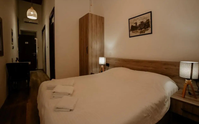 Old Stone Boutique Hotel