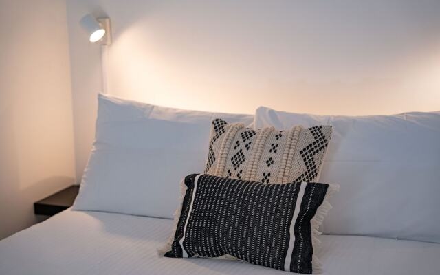 Wildflower Retreat-Revelstoke Vacations