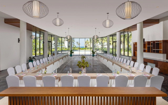 Melia Danang Beach Resort