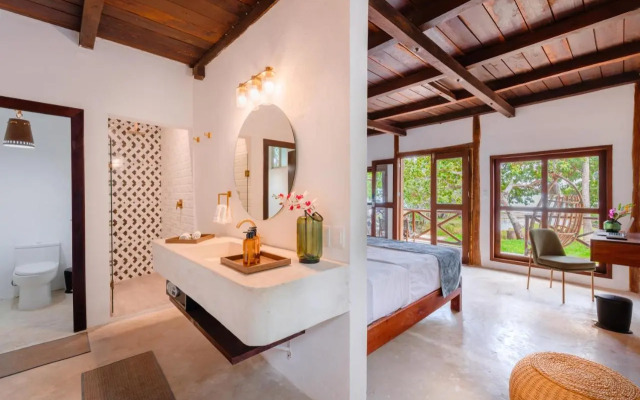 Azulea Bacalar Hotel & Spa - Lagoon Front