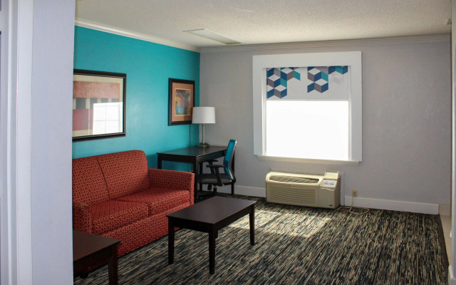 Quality Inn Crossville Near Cumberland Mountain State Park