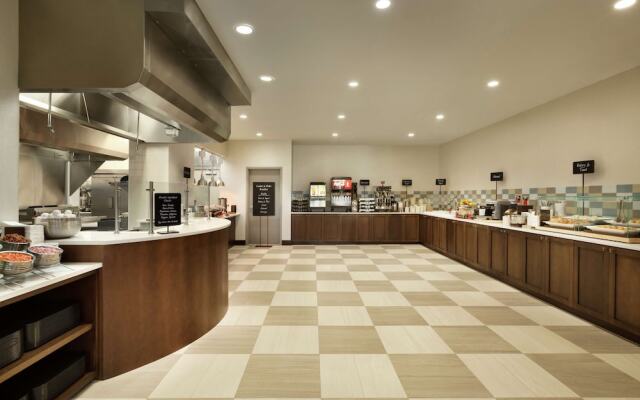 Embassy Suites by Hilton Oahu Kapolei 4.9