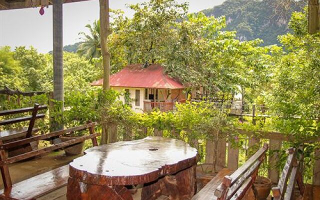 Smiley Bungalow (SHA Extra Plus)