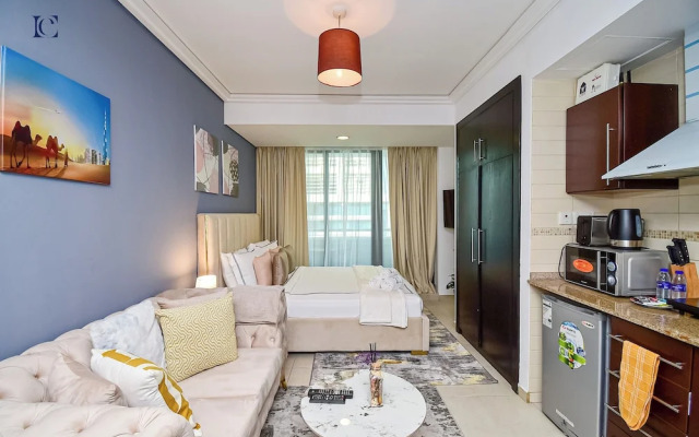 Chrs - Well-kept Furnished Studio