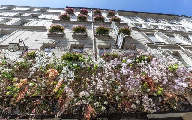 Dauphine Saint Germain Hotel