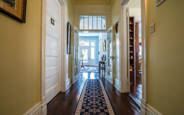 Bisland House Bed and Breakfast