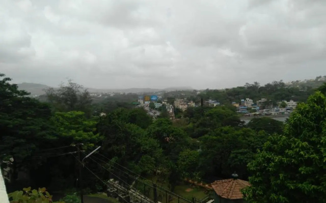 Sunrise Hill Resort