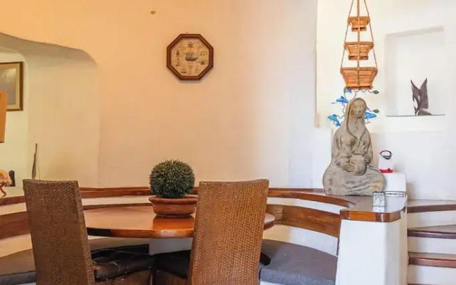 Flat with Unbeatable Views & 2 Bedrooms