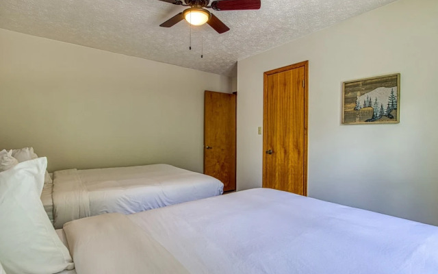 Pinecrest Townhomes-1K-2Q Unit-Renovated