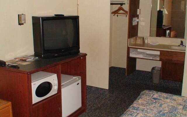 Budget Inn Express Bismarck