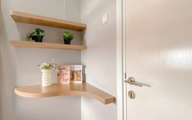 Trendy 2Br At Apartment Green Pramuka City