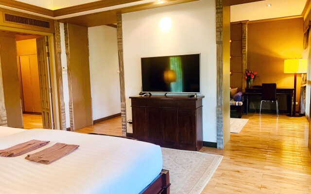 The Rim Resort