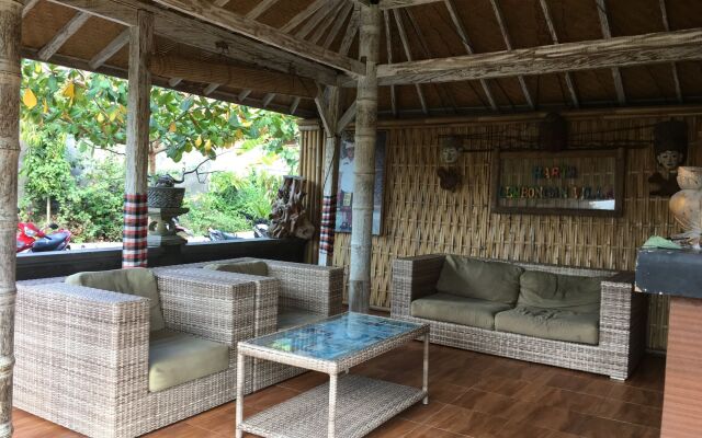 Harta Lembongan Villas